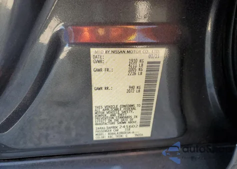 2013 Nissan Altima 2.5 z USA, uszkodzony, nr VIN 1N4AL3AP8DC245602